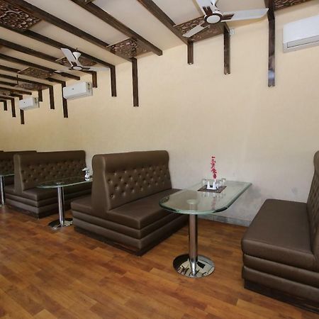 Oyo 38414 Rain Basera Resort Jabalpur Buitenkant foto