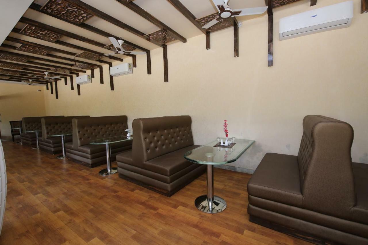 Oyo 38414 Rain Basera Resort Jabalpur Buitenkant foto