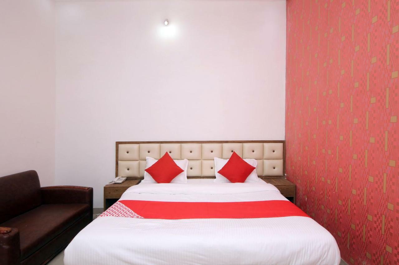 Oyo 38414 Rain Basera Resort Jabalpur Buitenkant foto