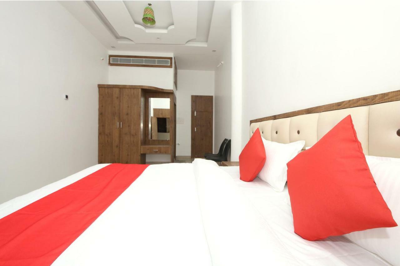 Oyo 38414 Rain Basera Resort Jabalpur Buitenkant foto
